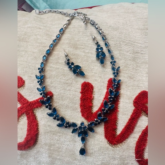 Jewelry Set For Women Wedding Party Cubic Zircon Stud Earrings & Necklace set - Picture 7 of 11